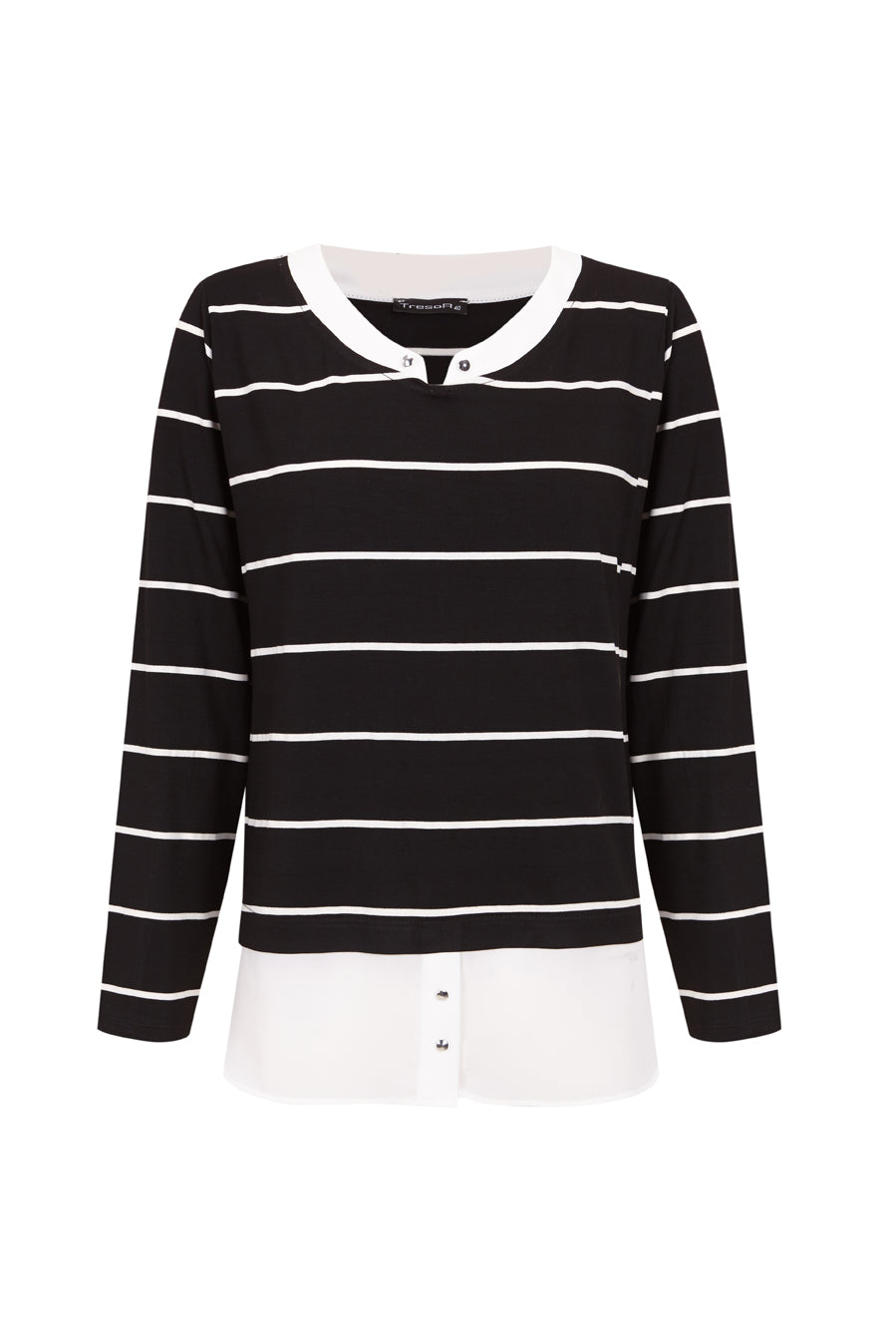 Blusa de rayas blancas y negras